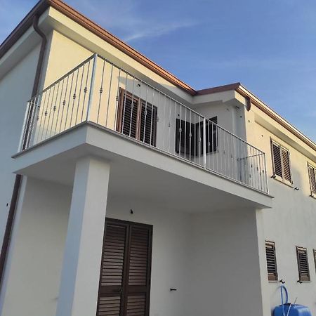 Appartement F2 Meuble Loculi Exterior photo