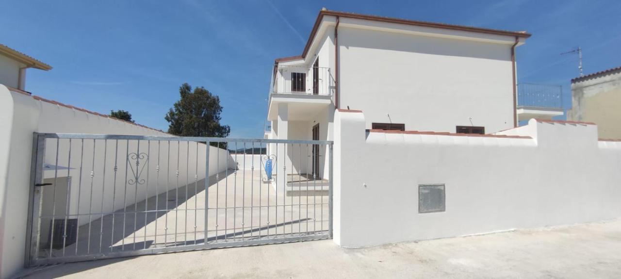 Appartement F2 Meuble Loculi Exterior photo